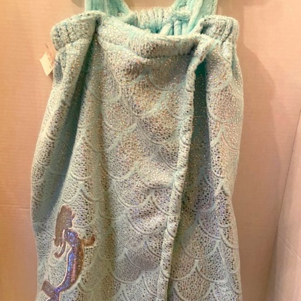 BEAUTIFUL BATH/SWIM WRAP FROM JUSTICE ONE SIZE NWT